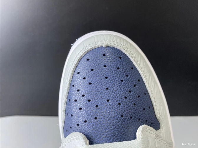 1st Kicks 1 CW8576-200 Navy Grey Blue Jordan Air 0821